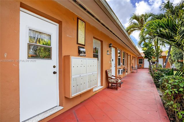 140 SW 30th Ct, Miami, FL 33135