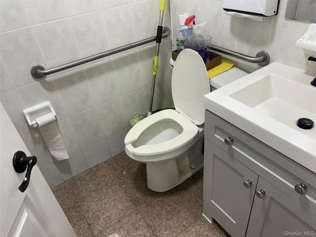 132-59 41st Road CB, Flushing, NY 11355