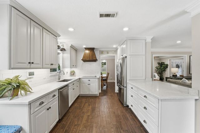 2018 Deer Springs Drive, Kingwood, TX 77339