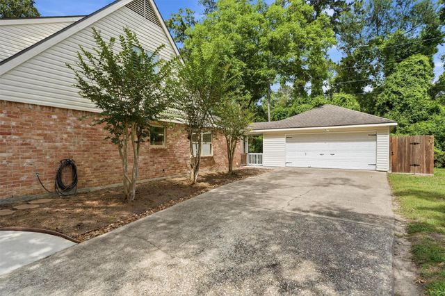 2018 Deer Springs Drive, Kingwood, TX 77339