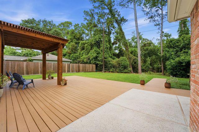 2018 Deer Springs Drive, Kingwood, TX 77339