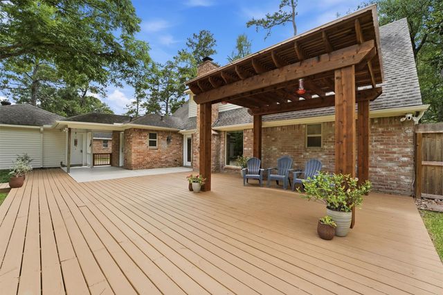 2018 Deer Springs Drive, Kingwood, TX 77339