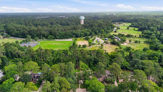2018 Deer Springs Drive, Kingwood, TX 77339