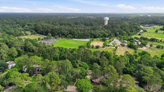 2018 Deer Springs Drive, Kingwood, TX 77339