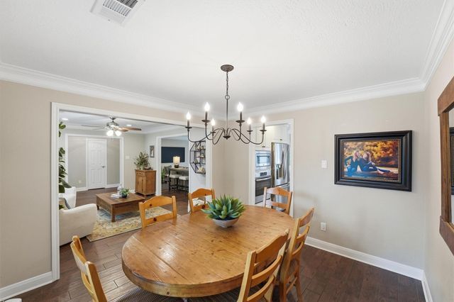 2018 Deer Springs Drive, Kingwood, TX 77339