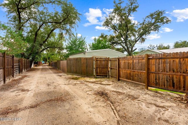 324 S Palo Alto Avenue, Panama City, FL 32401