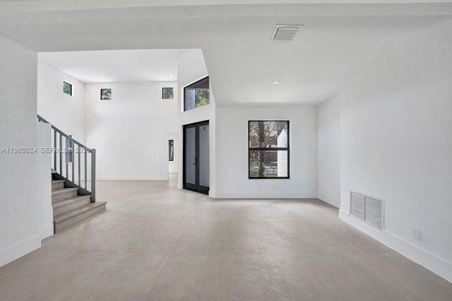 4100 E Gardenia Ave 4100, Weston, FL 33332