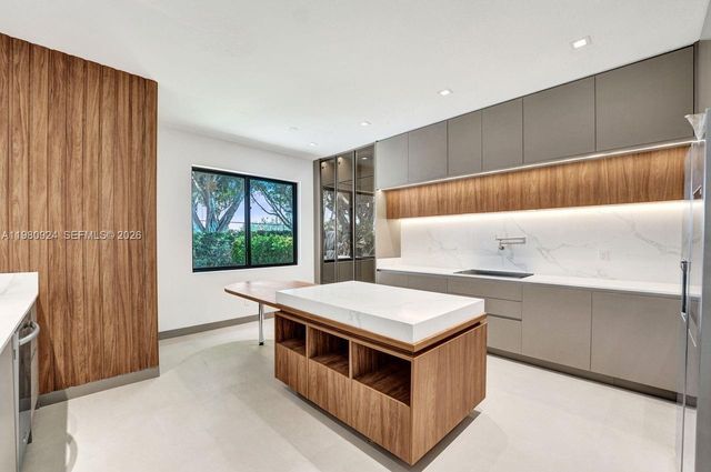 4100 E Gardenia Ave 4100, Weston, FL 33332