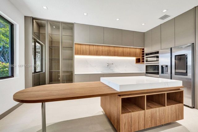 4100 E Gardenia Ave 4100, Weston, FL 33332