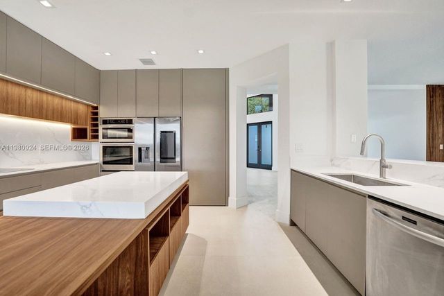 4100 E Gardenia Ave 4100, Weston, FL 33332