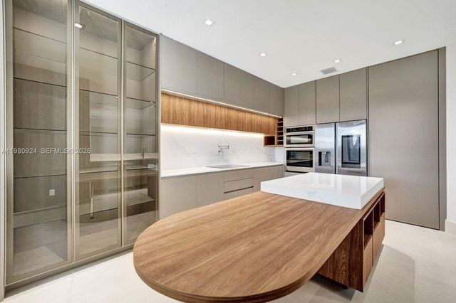 4100 E Gardenia Ave 4100, Weston, FL 33332