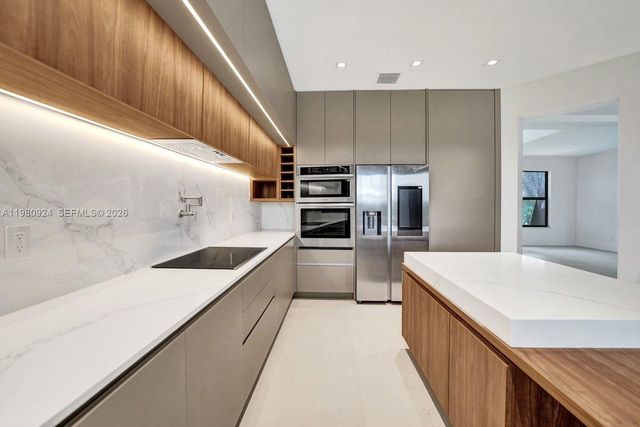 4100 E Gardenia Ave 4100, Weston, FL 33332