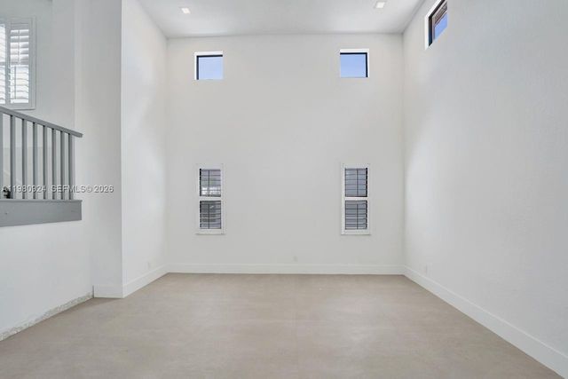 4100 E Gardenia Ave 4100, Weston, FL 33332