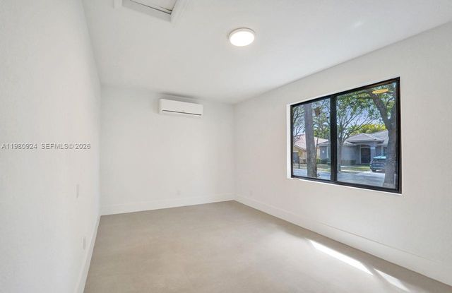 4100 E Gardenia Ave 4100, Weston, FL 33332