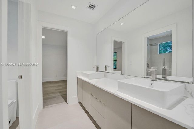 4100 E Gardenia Ave 4100, Weston, FL 33332