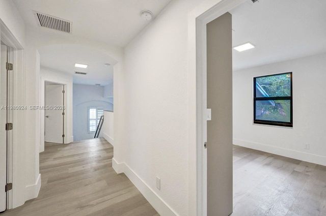 4100 E Gardenia Ave 4100, Weston, FL 33332