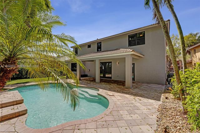 4100 E Gardenia Ave 4100, Weston, FL 33332