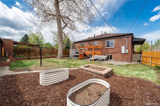 5036 W Moncrieff Place, Denver, CO 80212