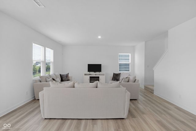 17344 Hanningfield Way, Westfield, IN 46074