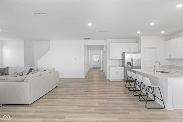 17344 Hanningfield Way, Westfield, IN 46074