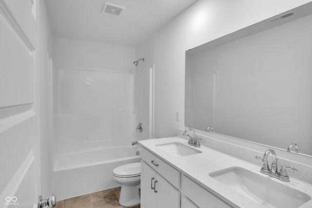 17344 Hanningfield Way, Westfield, IN 46074