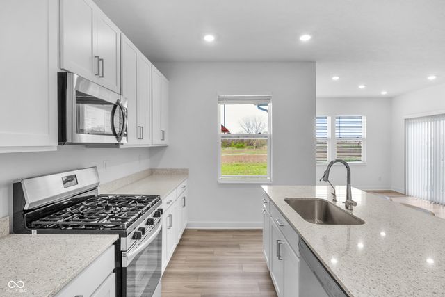 17344 Hanningfield Way, Westfield, IN 46074