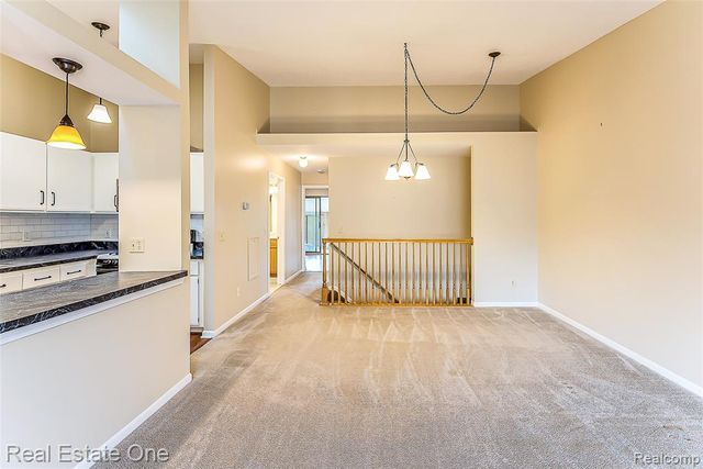 61960 Arlington 3, South Lyon, MI 48178