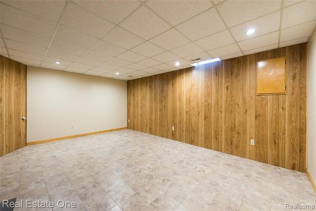 61960 Arlington 3, South Lyon, MI 48178