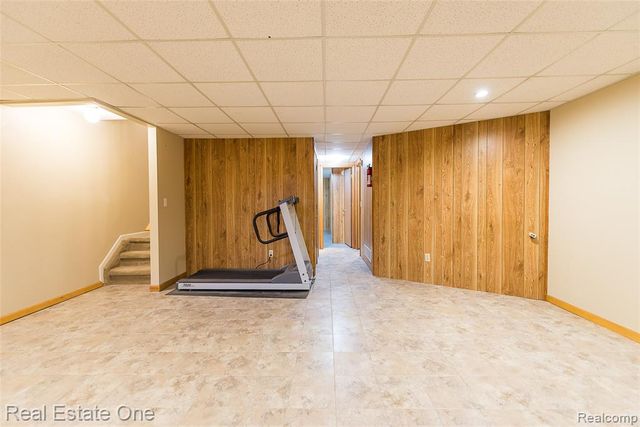 61960 Arlington 3, South Lyon, MI 48178