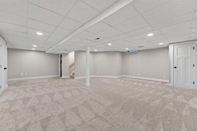 11500 N Buntrock AVENUE, Mequon, WI 53092