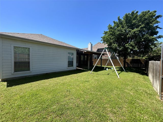 4303 Grassy Glen Drive, Corinth, TX 76208