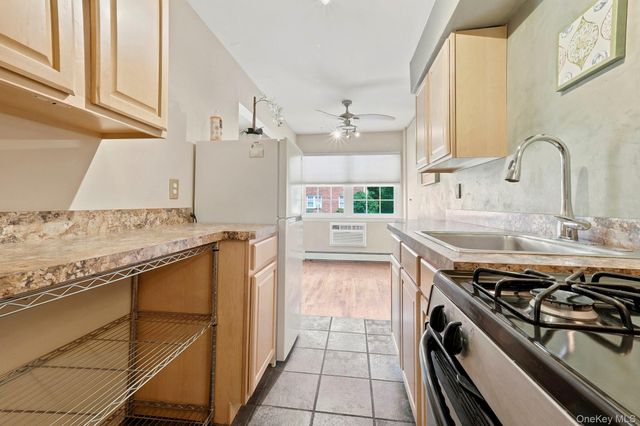 8 Colonial Road 36, Beacon, NY 12508