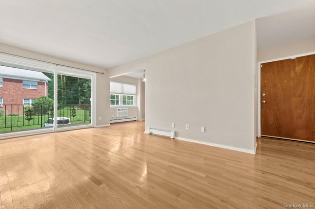 8 Colonial Road 36, Beacon, NY 12508