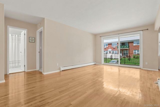 8 Colonial Road 36, Beacon, NY 12508