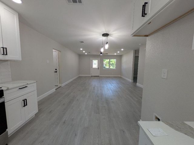 5752 Shipp Drive, Watauga, TX 76148