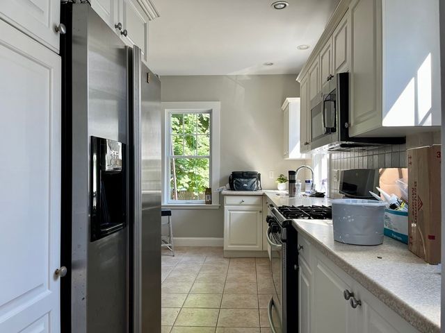 72 Everett St 1, Arlington, MA 02474