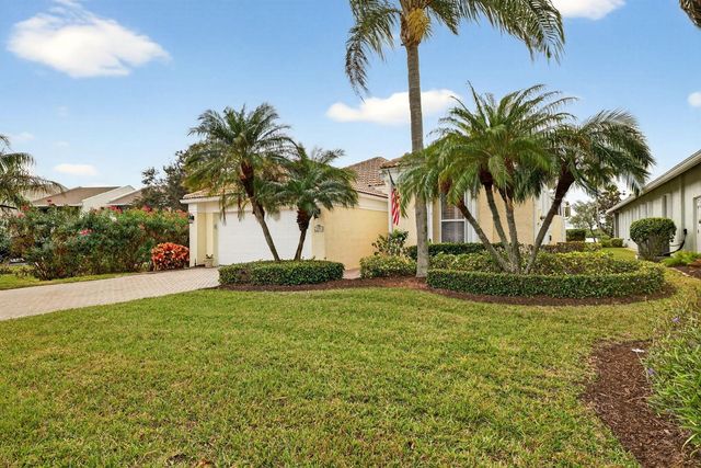 3305 Caracal Drive, Fort Pierce, FL 34949