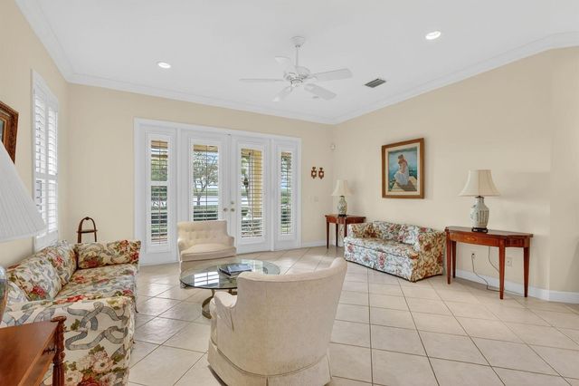 3305 Caracal Drive, Fort Pierce, FL 34949