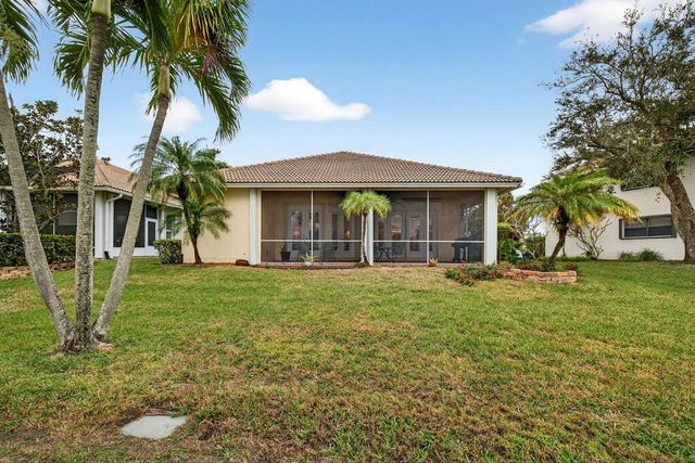 3305 Caracal Drive, Fort Pierce, FL 34949