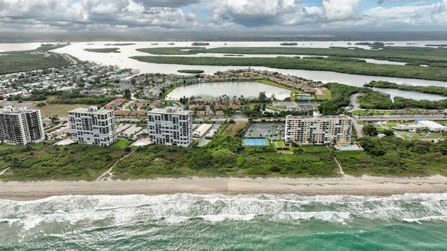 3305 Caracal Drive, Fort Pierce, FL 34949