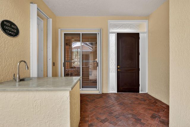 3305 Caracal Drive, Fort Pierce, FL 34949