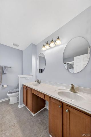 420 Paddington Court, Troy, MO 63379