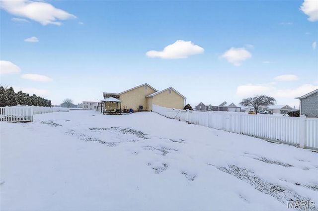 420 Paddington Court, Troy, MO 63379