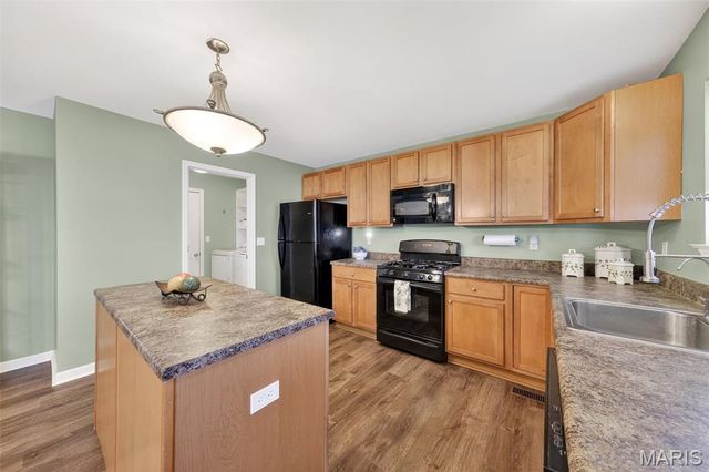 420 Paddington Court, Troy, MO 63379