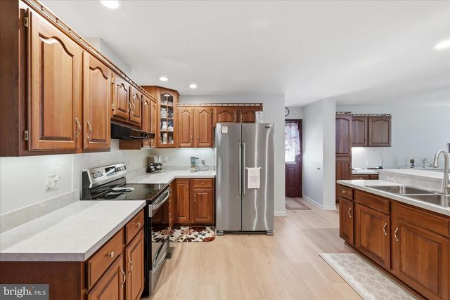 16335 BACK RD, Strasburg, VA 22657