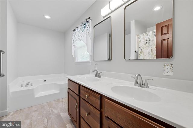 16335 BACK RD, Strasburg, VA 22657