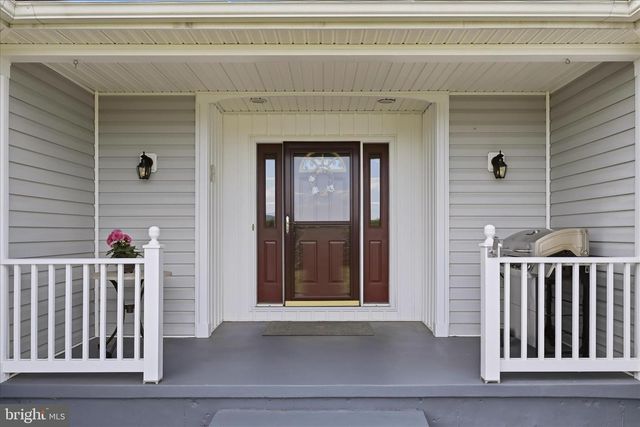 16335 BACK RD, Strasburg, VA 22657