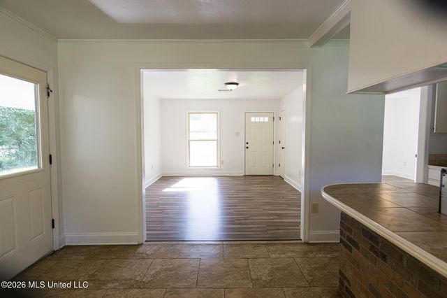 430 Boehle Street, Pearl, MS 39208