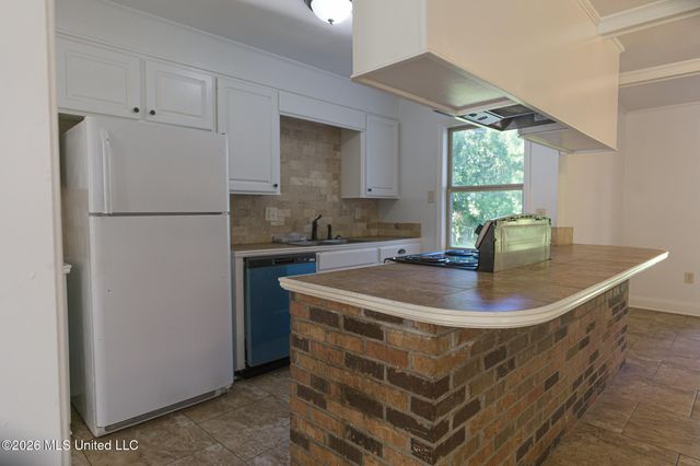 430 Boehle Street, Pearl, MS 39208