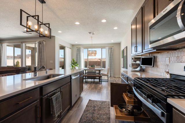 6806 Sydney Drive NE, Rio Rancho, NM 87144